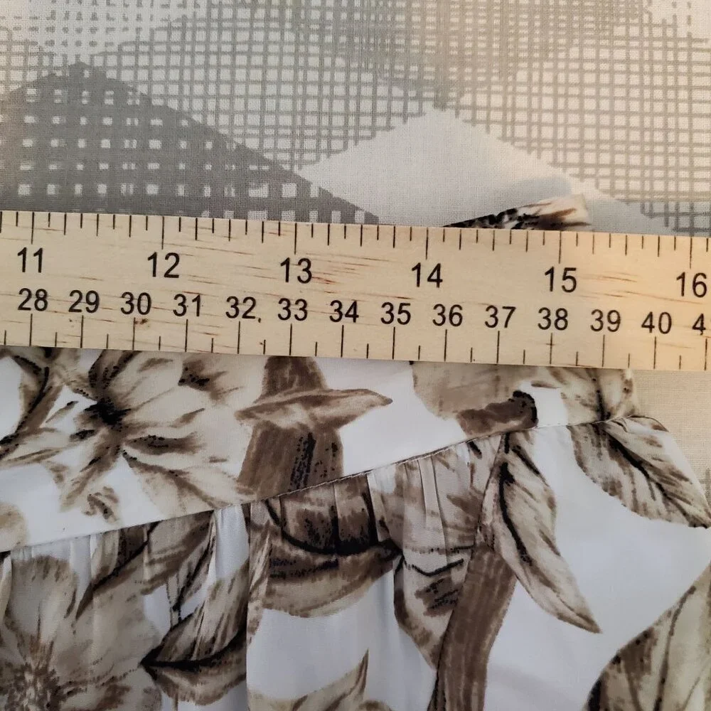 J. Jill Floral Midi Skirt Medium Lightweight Pull on Tulip flowy‎ hem Tan Cream